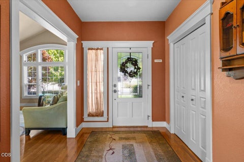 Tiny photo for 523 Meadowbrook Drive, Central Point, OR 97502 (MLS # 220222852)