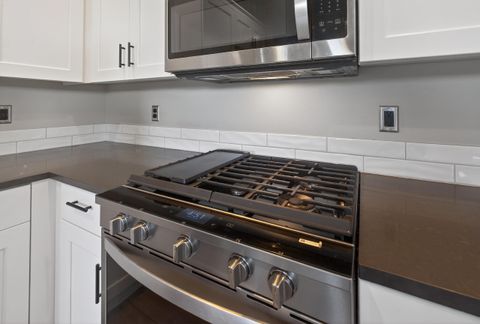 Tiny photo for 3899 SW Coyote Place, Redmond, OR 97756 (MLS # 220212594)