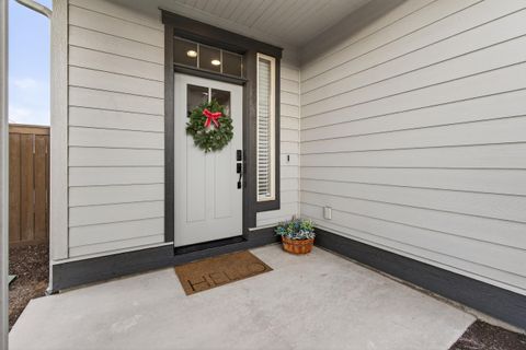 Tiny photo for 3899 SW Coyote Place, Redmond, OR 97756 (MLS # 220212594)