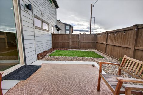 Tiny photo for 3899 SW Coyote Place, Redmond, OR 97756 (MLS # 220212594)