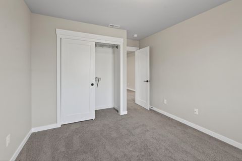 Tiny photo for 3899 SW Coyote Place, Redmond, OR 97756 (MLS # 220212594)