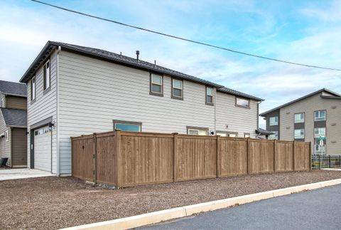 Tiny photo for 3899 SW Coyote Place, Redmond, OR 97756 (MLS # 220212594)