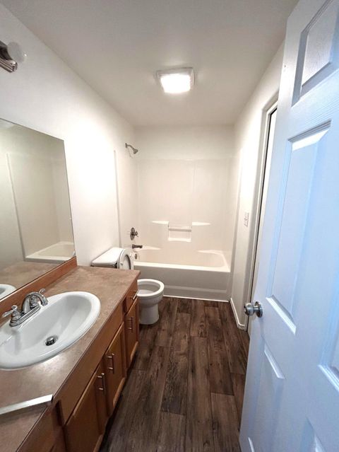 Tiny photo for 857 SE Maliah Avenue, Madras, OR 97741 (MLS # 220213873)