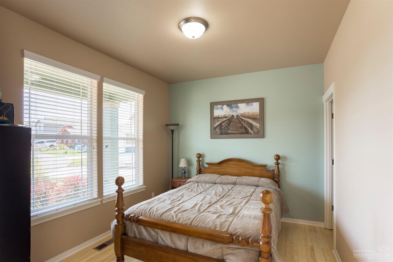 Ni Lah Sha Village - Residential