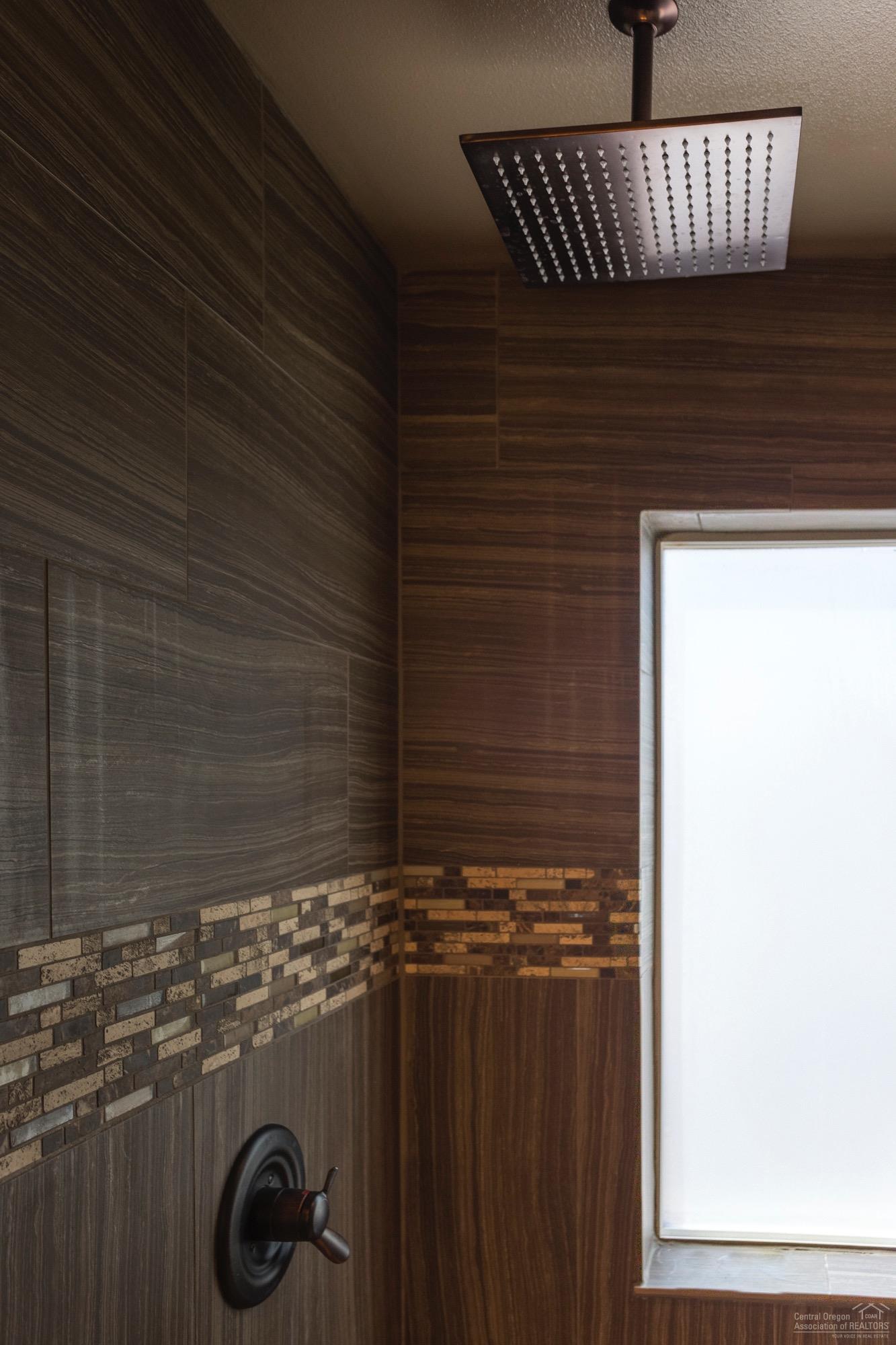 Ni Lah Sha Village - Residential