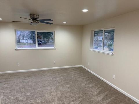 Tiny photo for 112 Diane Drive, Grants Pass, OR 97526 (MLS # 220213047)