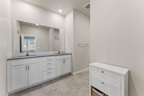 Tiny photo for 3265 Broken Top Way, Medford, OR 97504 (MLS # 220214265)