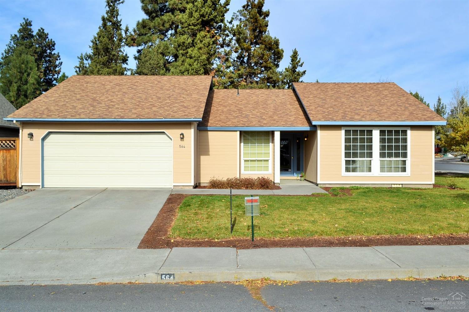 Deer Pointe Village - Residential