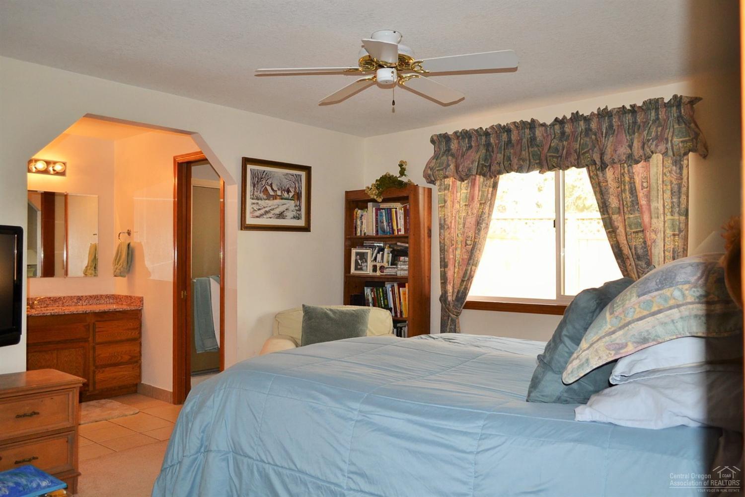 Deer Pointe Village - Residential