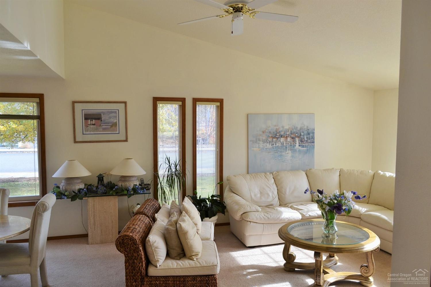 Deer Pointe Village - Residential