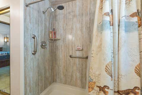Tiny photo for 5210 Mason Lane, Klamath Falls, OR 97601 (MLS # 220226707)