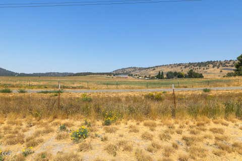 Tiny photo for 5210 Mason Lane, Klamath Falls, OR 97601 (MLS # 220226707)