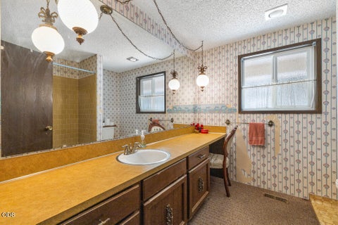 Tiny photo for 5210 Mason Lane, Klamath Falls, OR 97601 (MLS # 220226707)