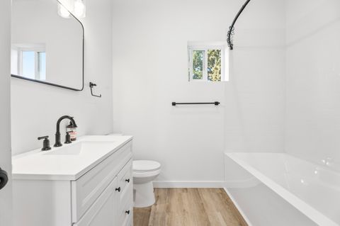 Tiny photo for 15901 SW Frog Court, Terrebonne, OR 97760 (MLS # 220213176)