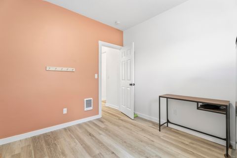 Tiny photo for 15901 SW Frog Court, Terrebonne, OR 97760 (MLS # 220213176)