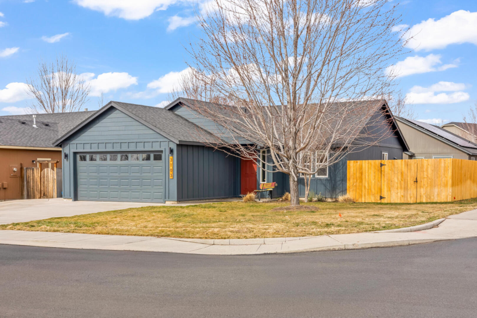 3103 SW Peridot Avenue