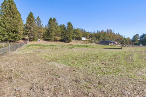 Tiny photo for 26268 Oregon 62, Trail, OR 97541 (MLS # 220217317)