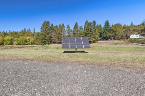 Tiny photo for 26268 Oregon 62, Trail, OR 97541 (MLS # 220217317)