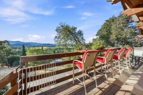 Tiny photo for 466 Laurel Drive, Roseburg, OR 97471 (MLS # 220227199)