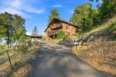 Tiny photo for 466 Laurel Drive, Roseburg, OR 97471 (MLS # 220227199)