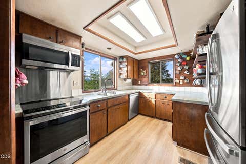 Tiny photo for 466 Laurel Drive, Roseburg, OR 97471 (MLS # 220227199)