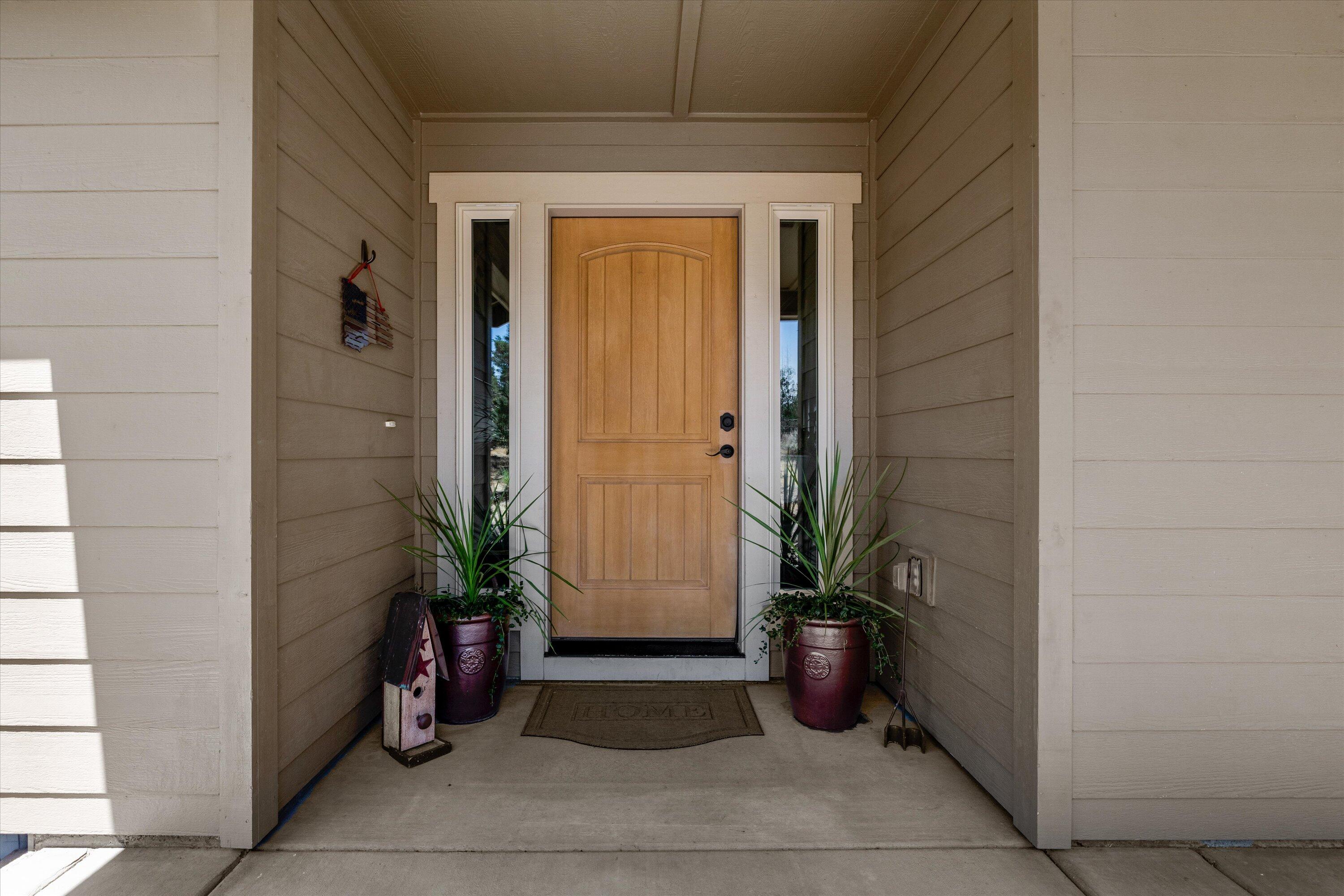 1414 NW Pinecrest Lane