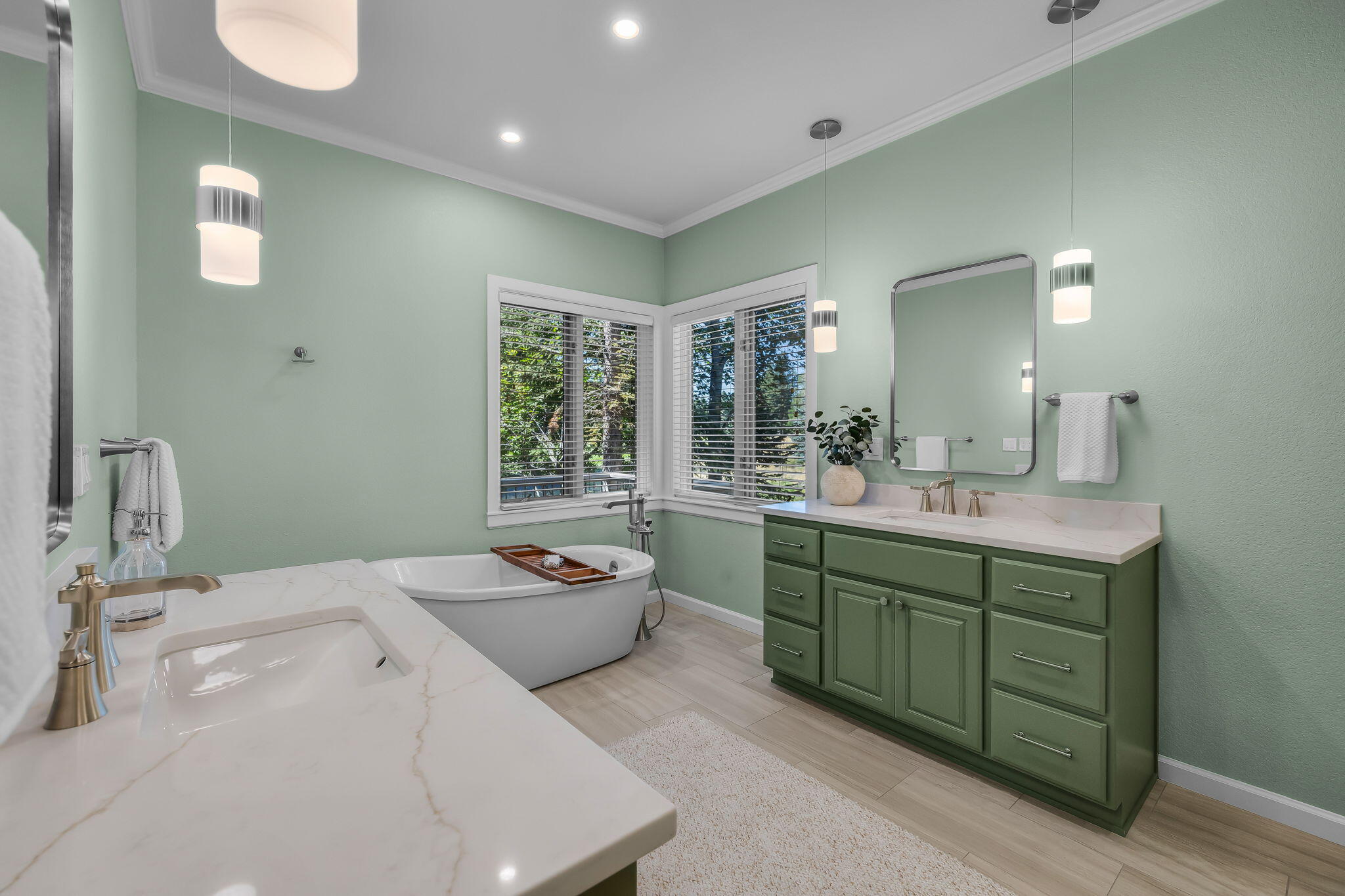 Broken Top - Residential