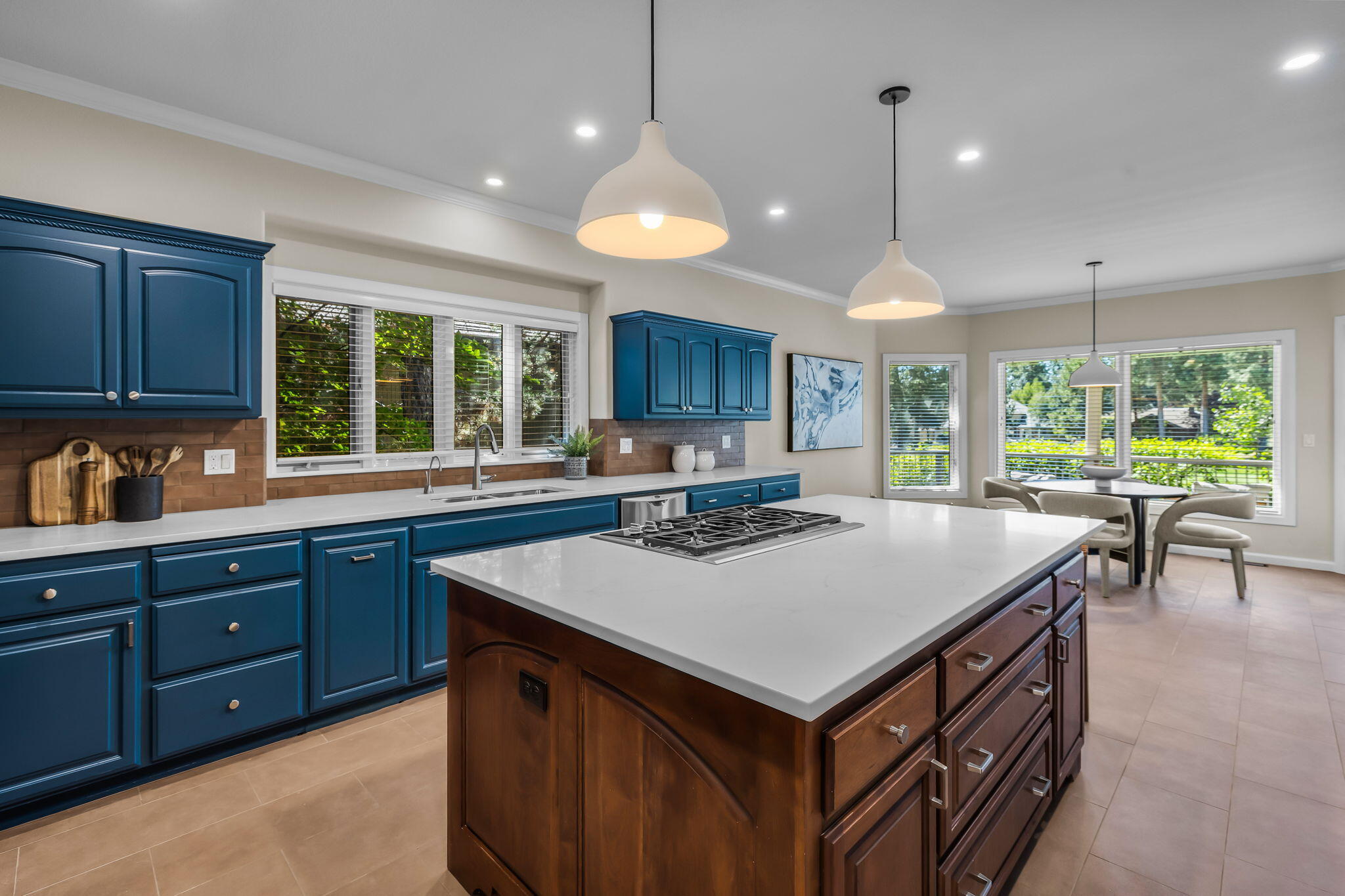 Broken Top - Residential