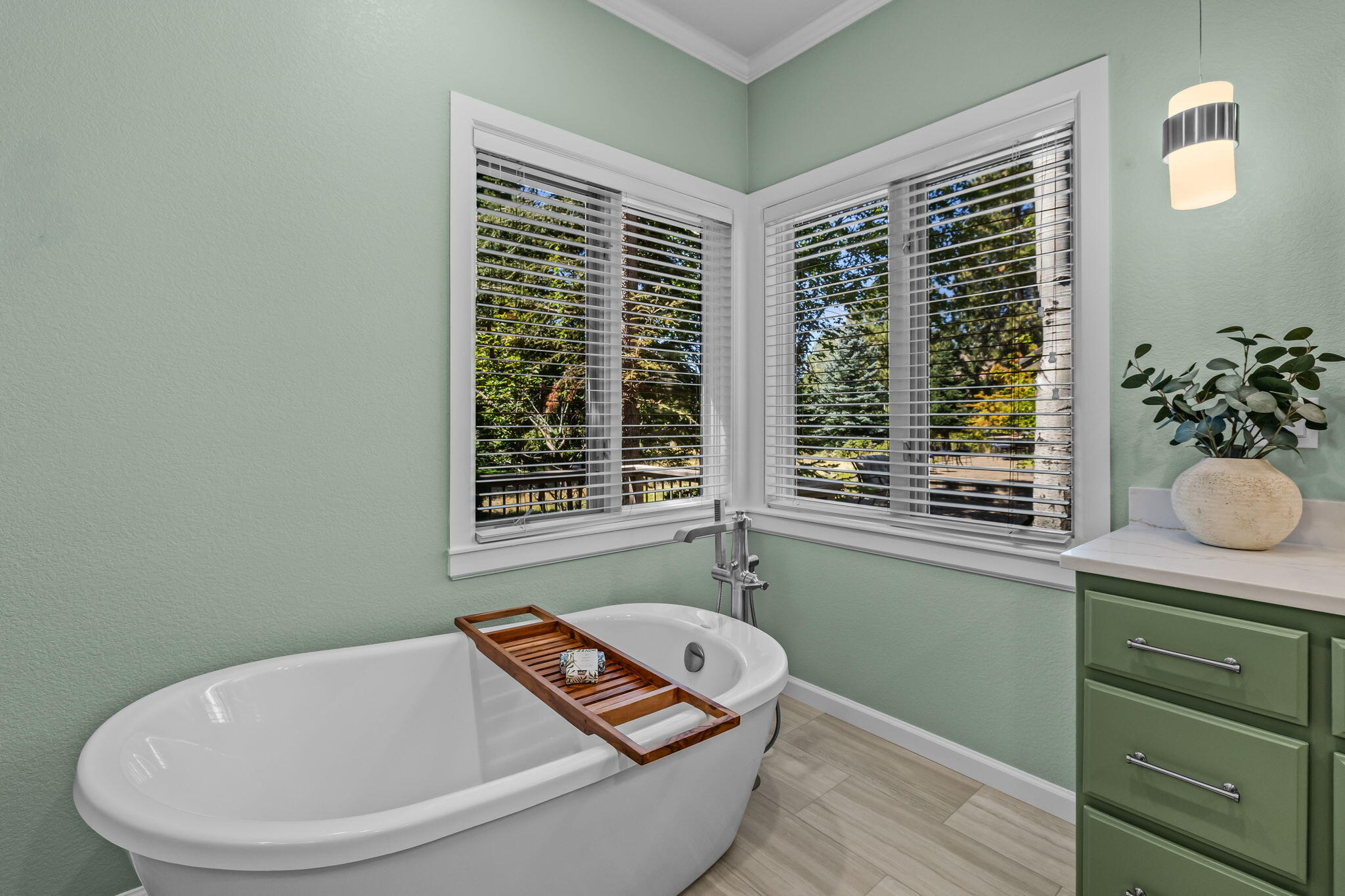 Broken Top - Residential