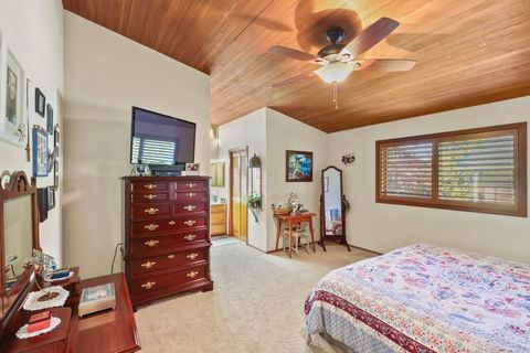 Tiny photo for 2489 Senate Way, Medford, OR 97504 (MLS # 220213944)