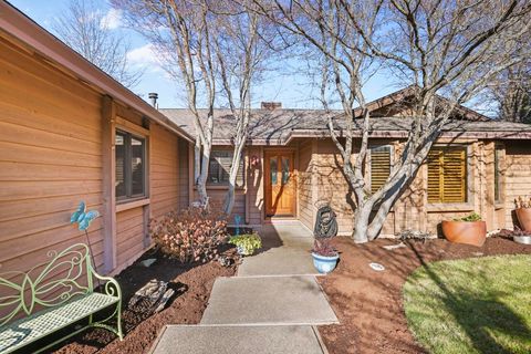 Tiny photo for 2489 Senate Way, Medford, OR 97504 (MLS # 220213944)