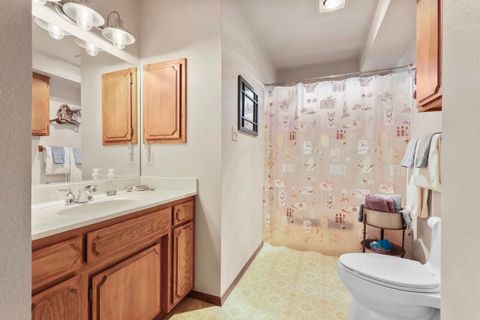 Tiny photo for 2489 Senate Way, Medford, OR 97504 (MLS # 220213944)