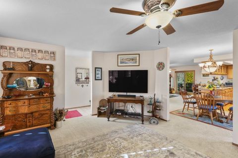 Tiny photo for 2489 Senate Way, Medford, OR 97504 (MLS # 220213944)