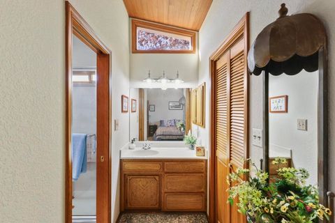 Tiny photo for 2489 Senate Way, Medford, OR 97504 (MLS # 220213944)