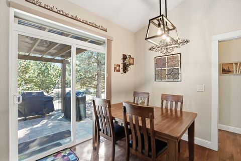 Tiny photo for 2440 Linnet Lane, Redmond, OR 97756 (MLS # 220217670)