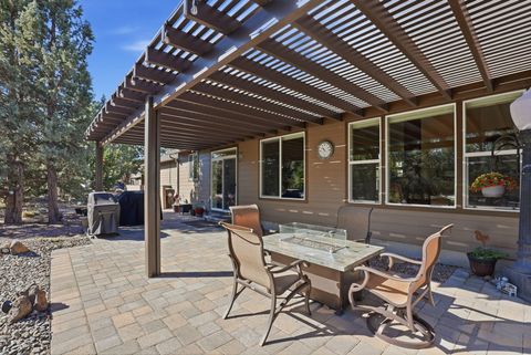 Tiny photo for 2440 Linnet Lane, Redmond, OR 97756 (MLS # 220217670)