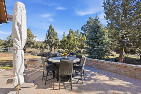 Tiny photo for 2440 Linnet Lane, Redmond, OR 97756 (MLS # 220217670)