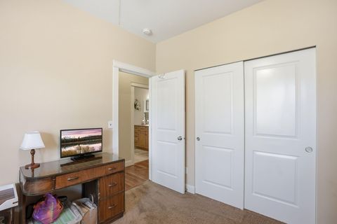 Tiny photo for 2440 Linnet Lane, Redmond, OR 97756 (MLS # 220217670)