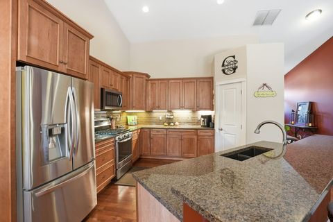 Tiny photo for 2440 Linnet Lane, Redmond, OR 97756 (MLS # 220217670)