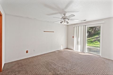 Tiny photo for 1987 Kelly Way, Grants Pass, OR 97527 (MLS # 220217438)