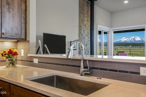 Tiny photo for 16845 Varco Road, Bend, OR 97703 (MLS # 220222787)
