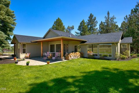 Tiny photo for 16845 Varco Road, Bend, OR 97703 (MLS # 220222787)