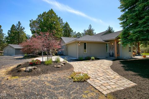Tiny photo for 16845 Varco Road, Bend, OR 97703 (MLS # 220222787)