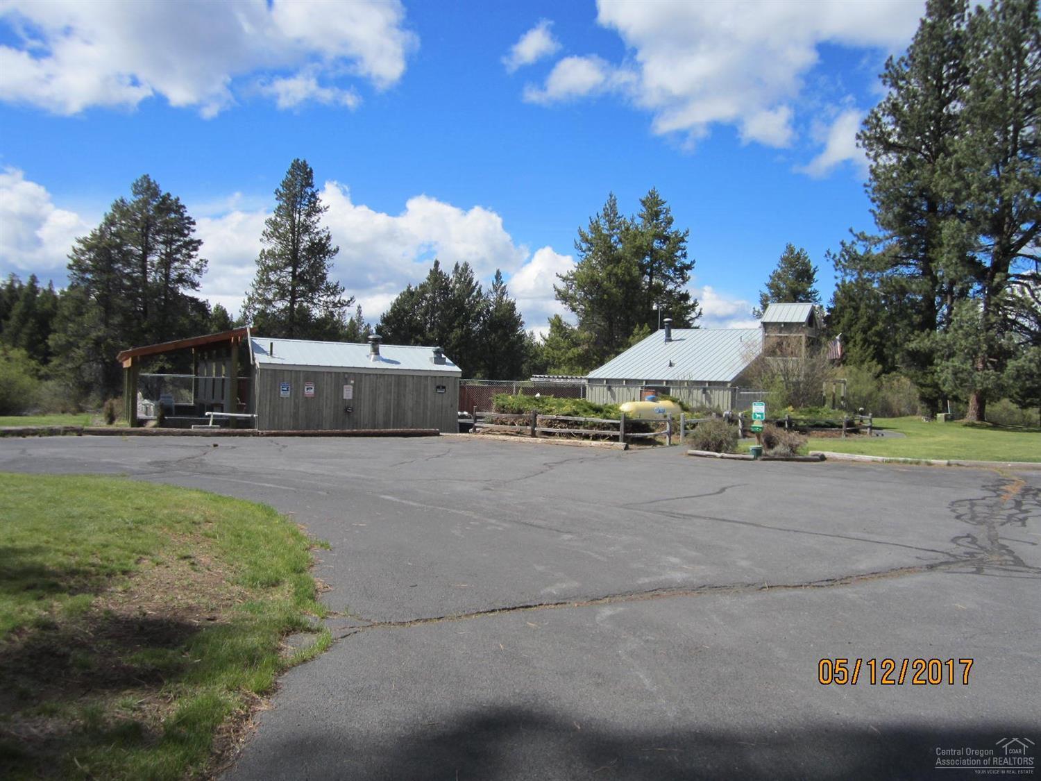 Wagon Trail Acreages - Land