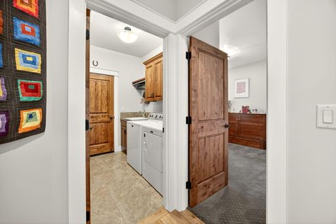 Tiny photo for 3681 Windgate Street, Medford, OR 97504 (MLS # 220211121)