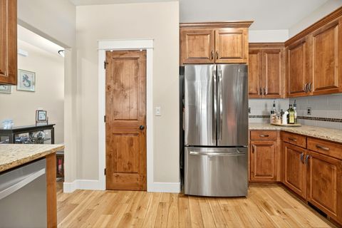 Tiny photo for 3681 Windgate Street, Medford, OR 97504 (MLS # 220211121)