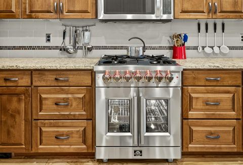 Tiny photo for 3681 Windgate Street, Medford, OR 97504 (MLS # 220211121)