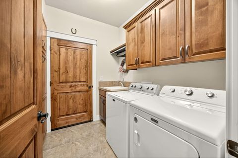 Tiny photo for 3681 Windgate Street, Medford, OR 97504 (MLS # 220211121)