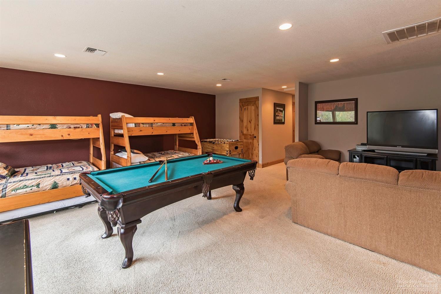 Fairway Crest Village - Residential