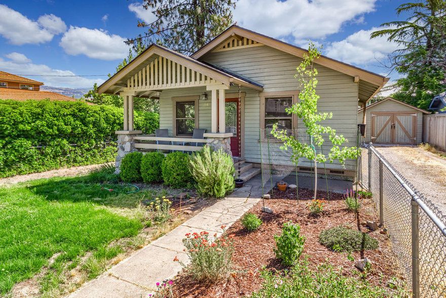 Lovely cottage in highly desirable Ashland neighborhood! Ashland is the home of the Oregon Shakespeare Festival and features many fantastic restaurants and shops. The cottage is filled with natural light and has a nice flowing floor plan. Living room is open to the dining area. Kitchen has a nice amount of cabinetry. One bedroom has a walk-in closet. Bathroom is clean and tidy. Indoor laundry area and mudroom. Detached single car garage for your storage needs. Backyard has a good sized concrete patio. The front porch is a great place to sit and unwind after a long day. Call today for your personal tour.